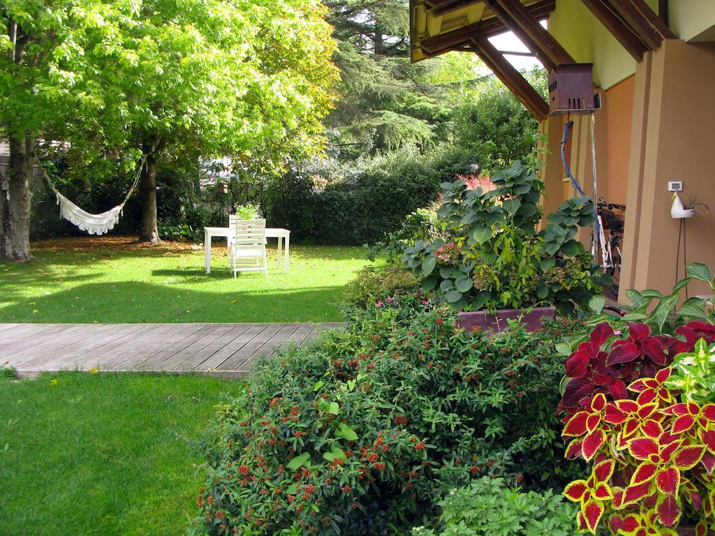 チェゼーナ Casa Lo Bed & Breakfast エクステリア 写真